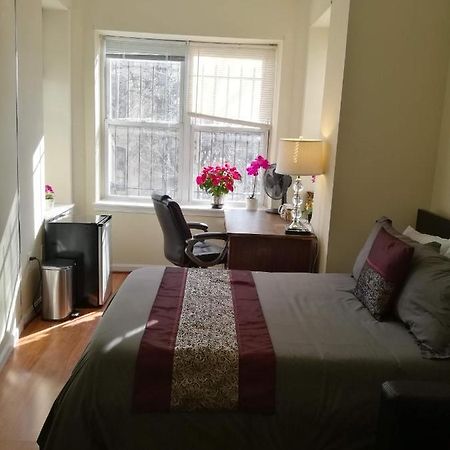 Most Economical Room In Center Washington Dc Exterior photo